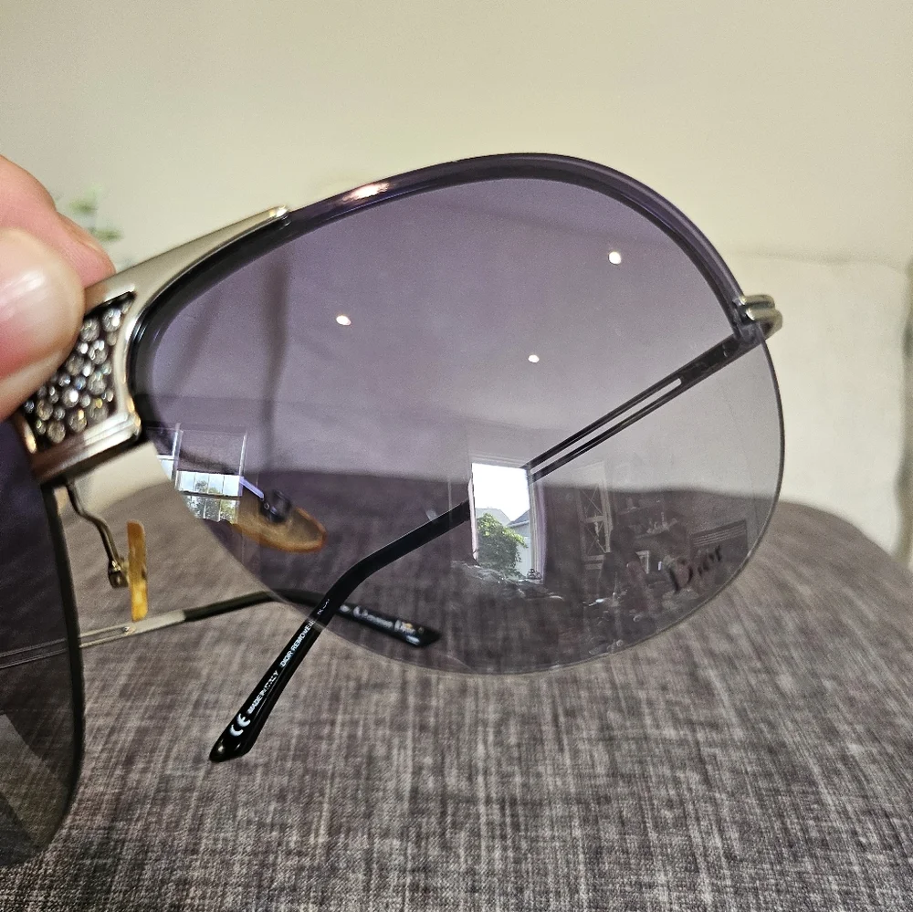 CHRISTIAN DIOR Silver and Black Aviator Sunglasses